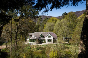 Glentruim Homestay B&B and Glamping Pods